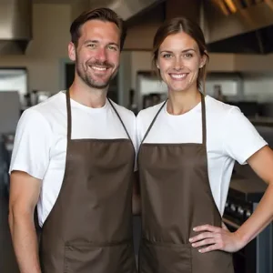 Delantal con peto y bolsillo 100% poliéster CHEF Valento